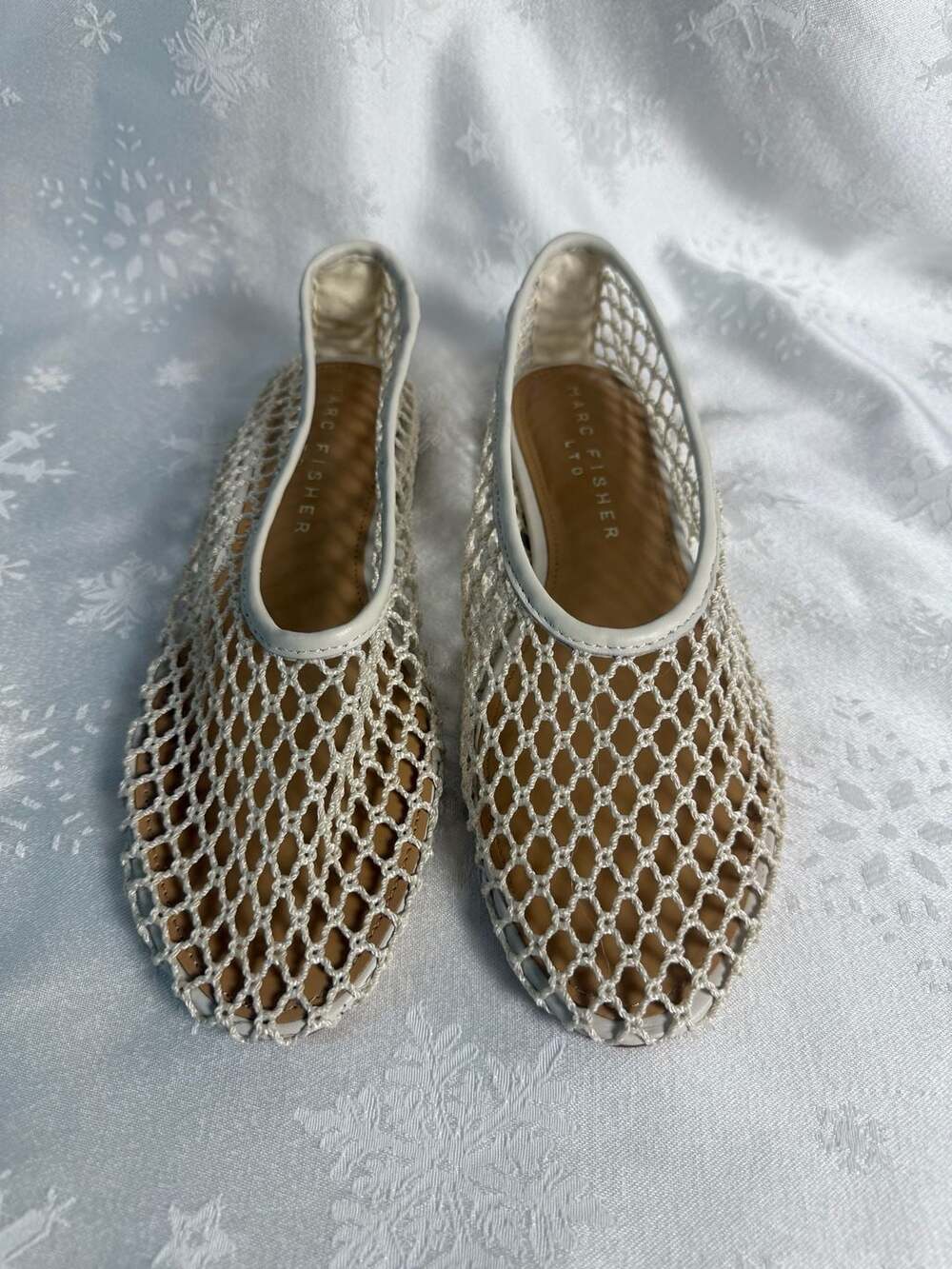 Marc Fisher LTD Jazlyn Ivory Woven Mesh Ballet Flats Size 6M Boho Coastal
